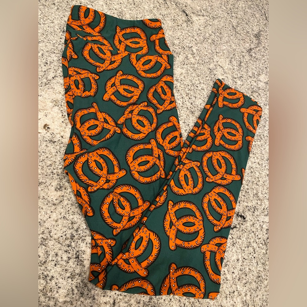 LuLaRoe TC pretzel leggings
